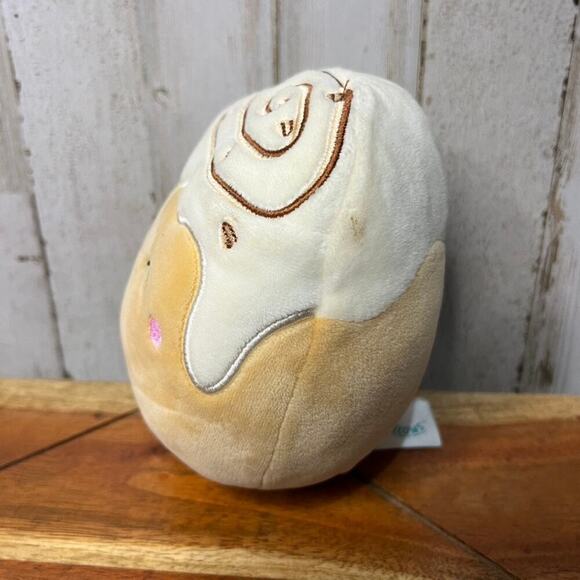 Squishmallow Chanel Cinnamon Roll 5" Plush Toy Food Squad Brown - Picture 5 of 5